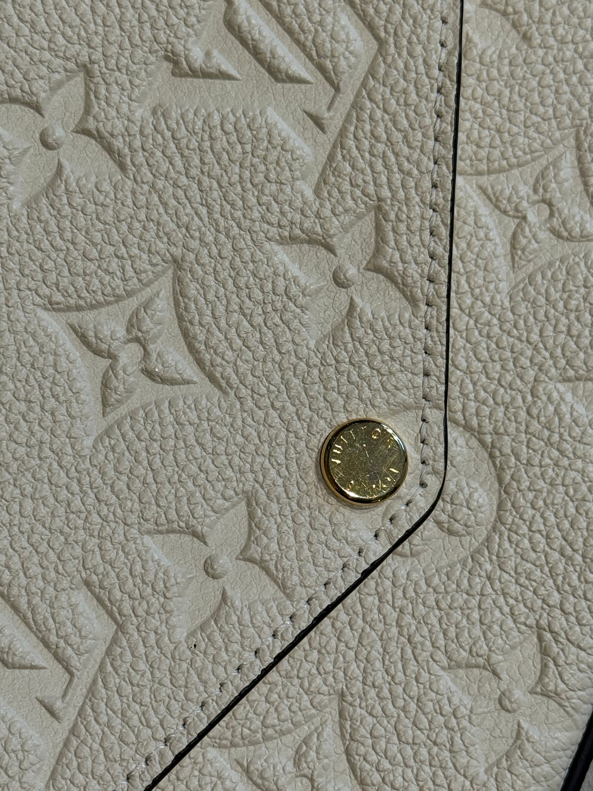 LOUIS VUITTON FÉLICIE POCHETTE