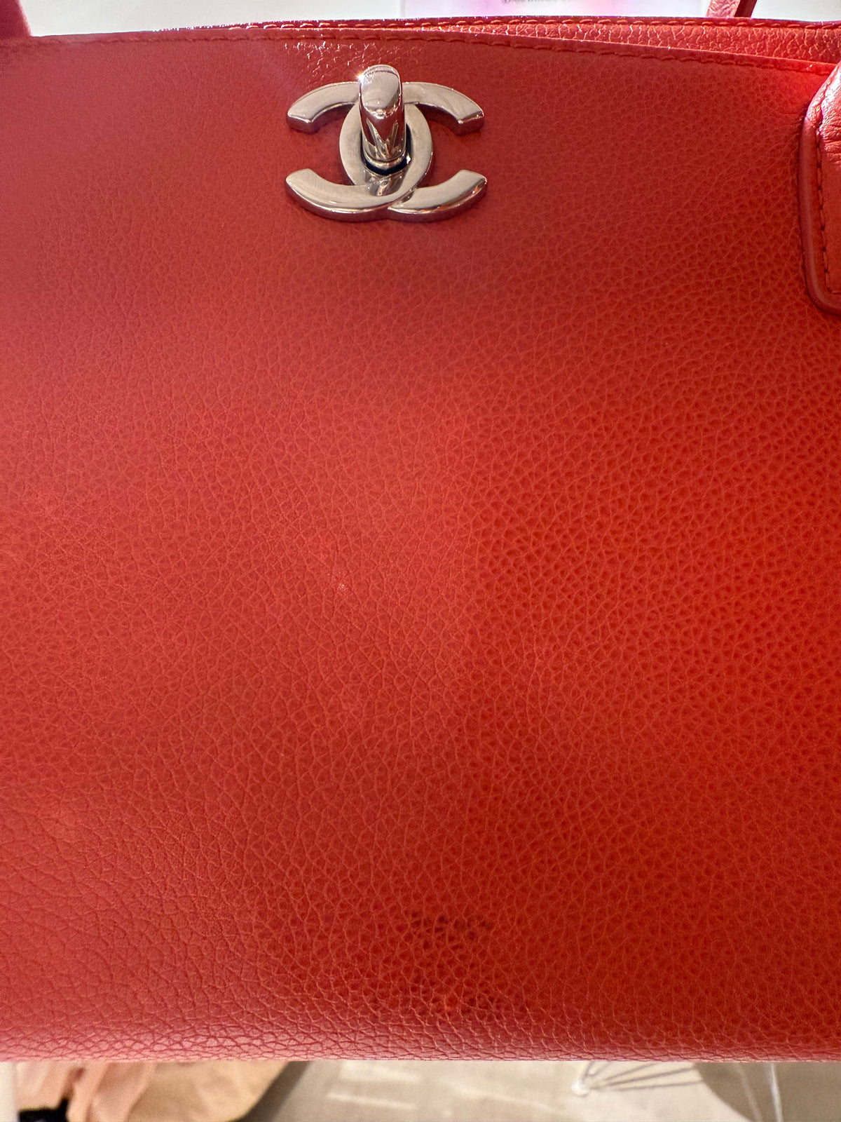 CHANEL SMALL CERF EXECUTIVE SHOPPER TOTE